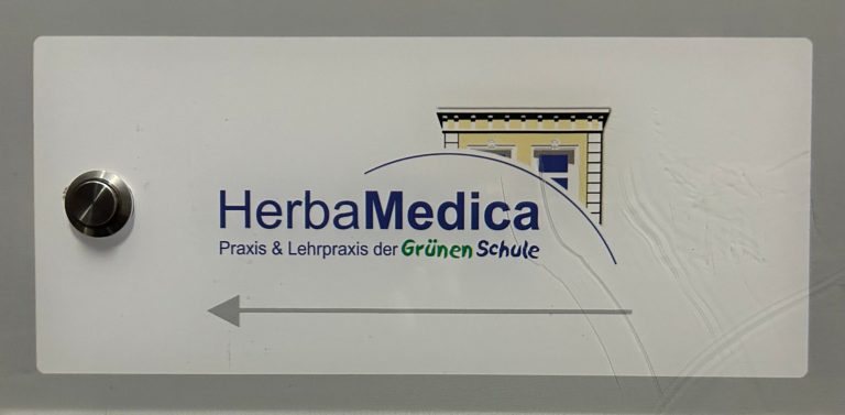 Klingelschild Praxis Herba Medica